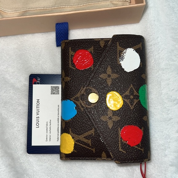 LV X YK Victorine Wallet - Picture 9 of 10